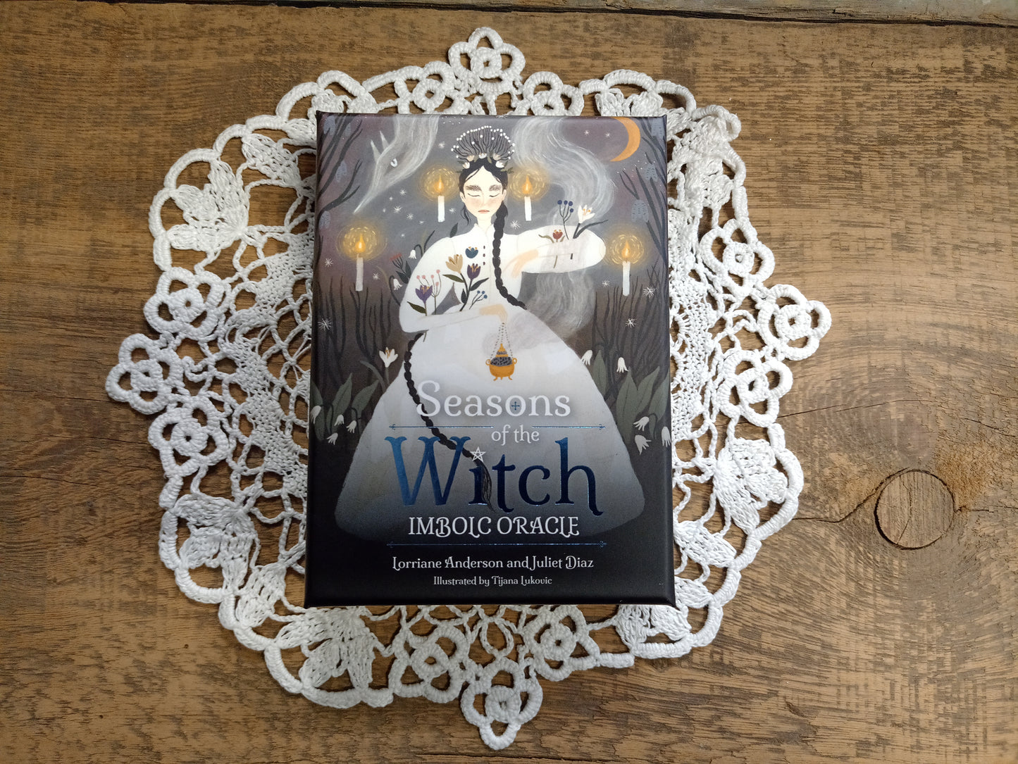 Seasons of the Witch: Imbolc Oracle -oraakkelipakka