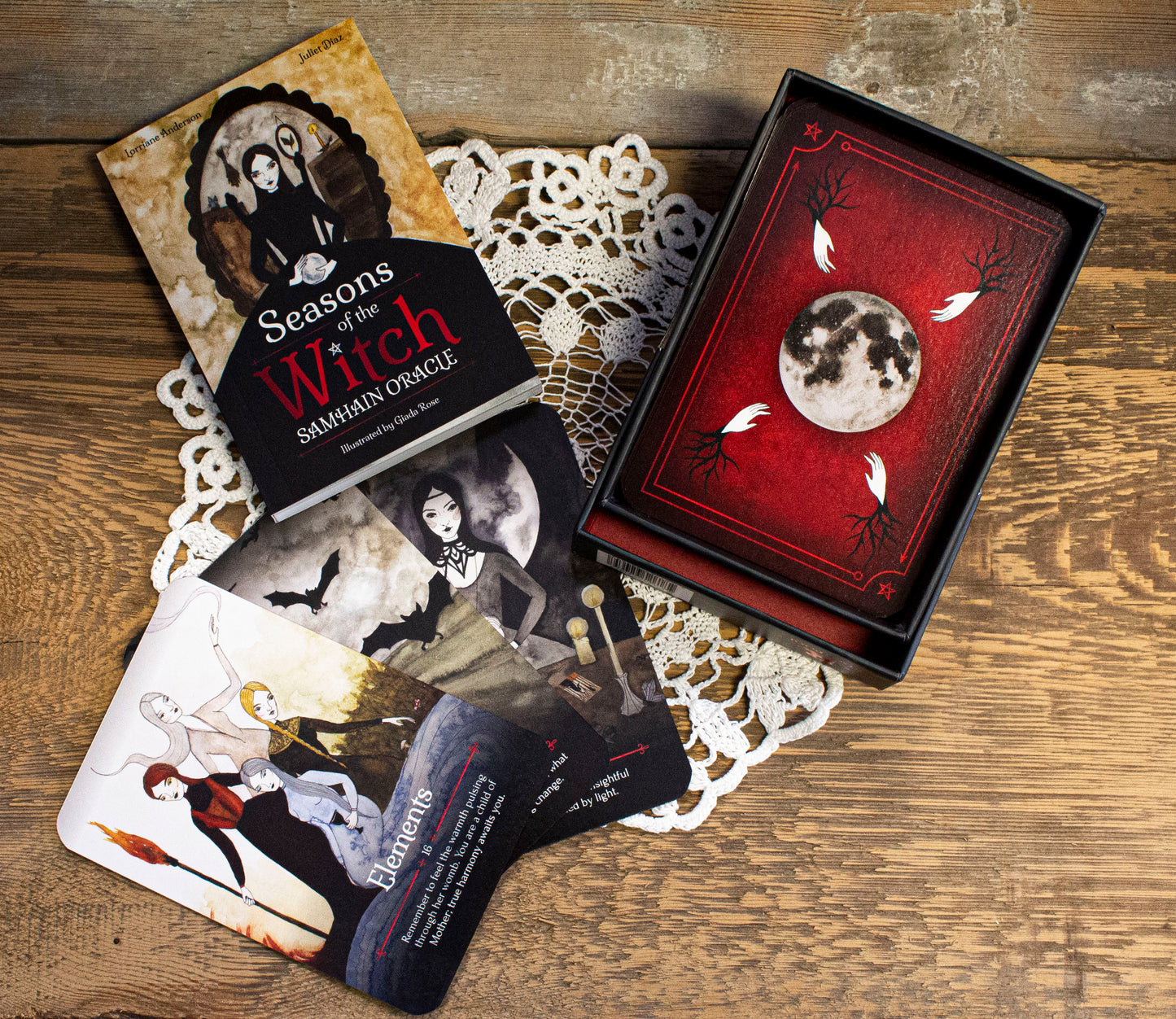 Seasons of the Witch: Samhain Oracle -oraakkelipakka