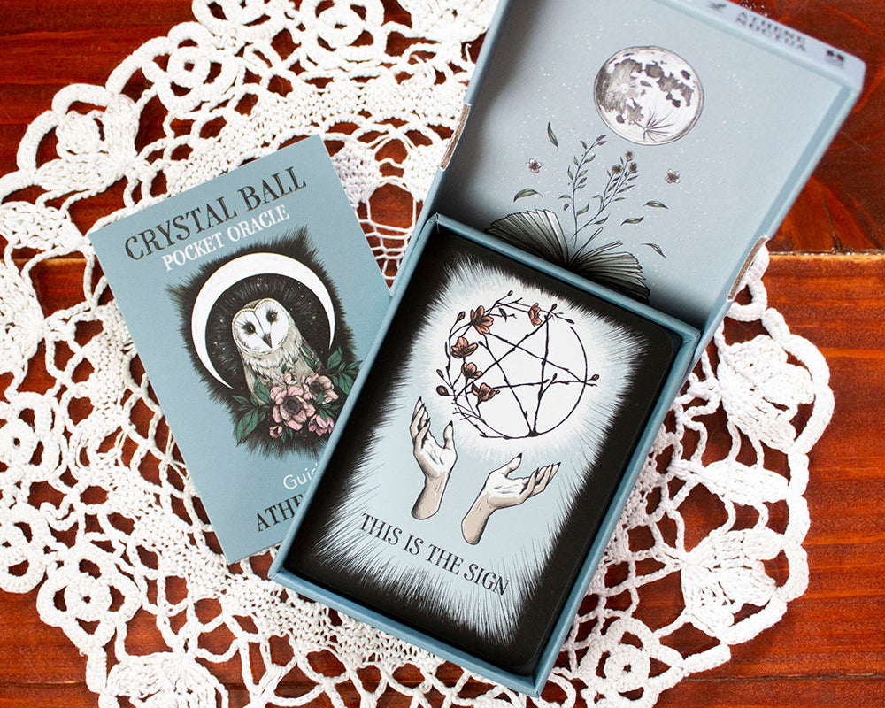 Crystal Ball Pocket Oracle -oraakkelikortit